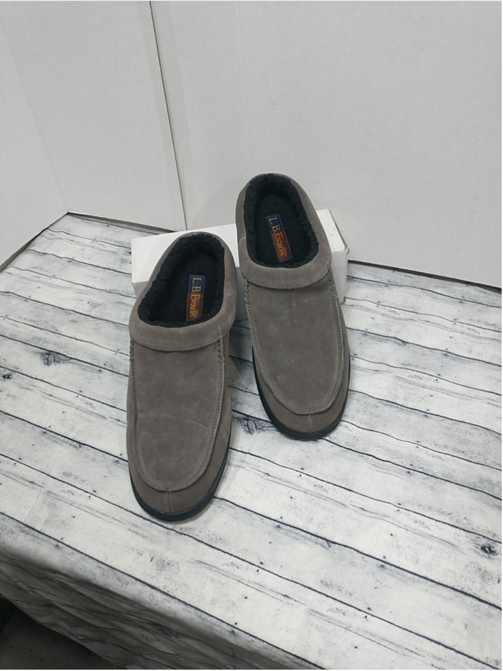LB EVANS EDMONTON GRAY MEN'S SZ 12 LEATHER SLIPPERS 7530 FAUX FUR